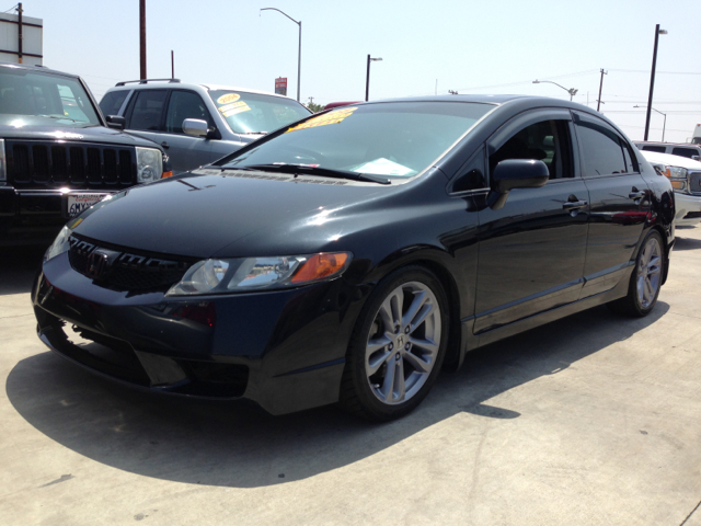 Honda Civic XLT ~ 3rd Row Sunroof 4x4 Sedan