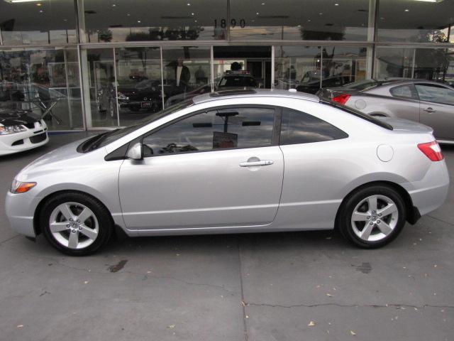 Honda Civic 2008 photo 2