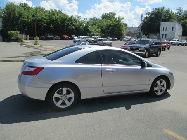 Honda Civic 2008 photo 2