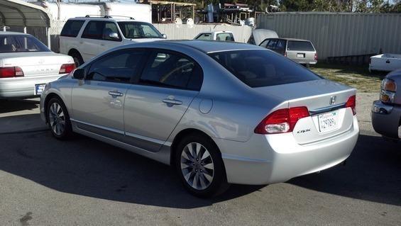 Honda Civic 2009 photo 2