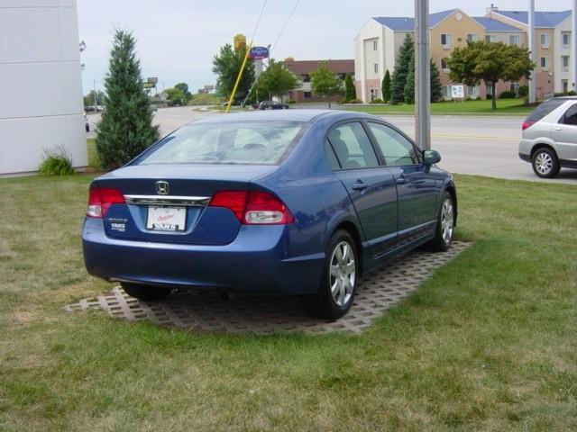 Honda Civic Elk Conversion Van Sedan