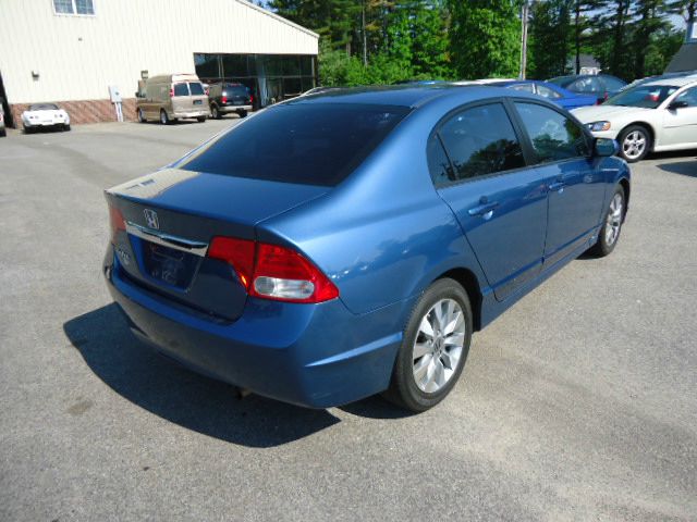 Honda Civic 2010 photo 2