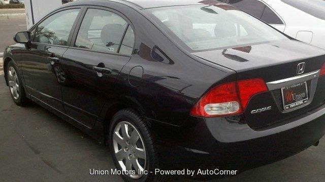 Honda Civic 2010 photo 2