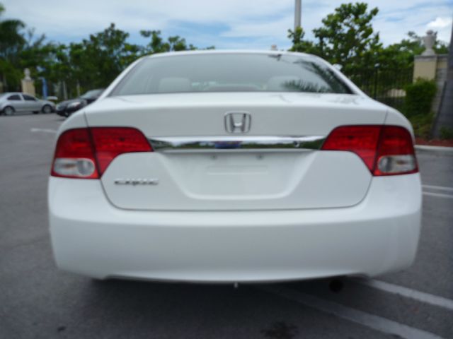 Honda Civic 2010 photo 1