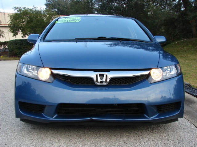 Honda Civic LS 2WD Sedan