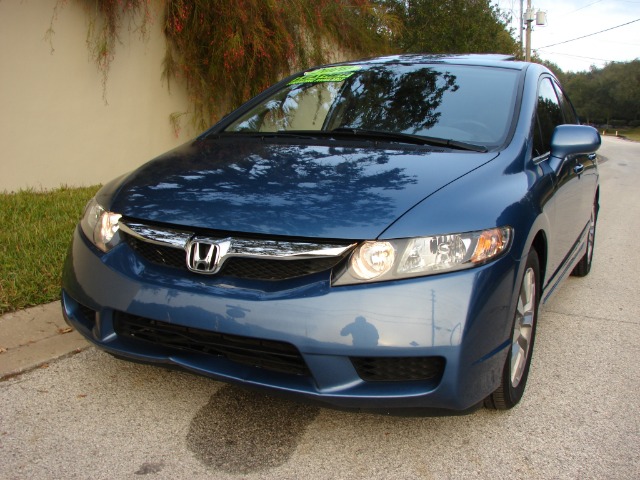 Honda Civic 2010 photo 2
