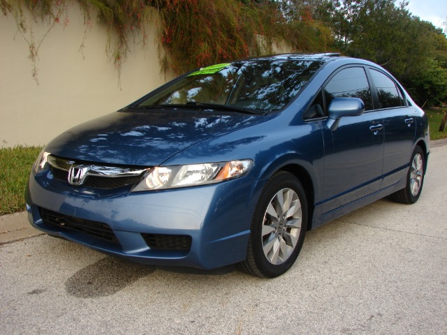 Honda Civic 2010 photo 4