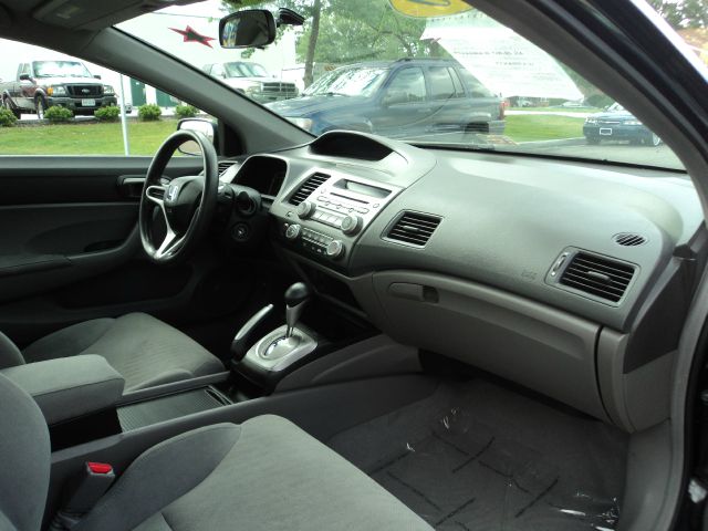 Honda Civic 2010 photo 20