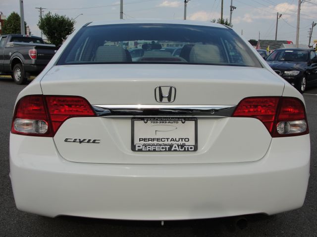 Honda Civic 2010 photo 18