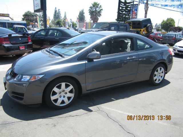 Honda Civic 2010 photo 2