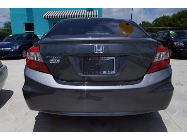 Honda Civic 2012 photo 0