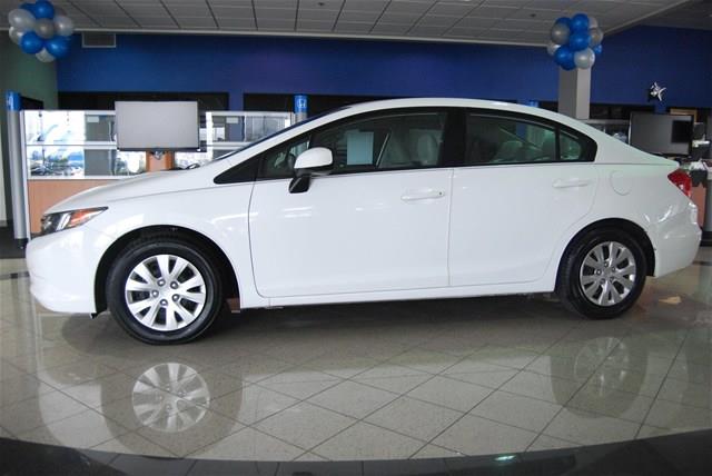 Honda Civic 2012 photo 1