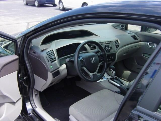 Honda Civic 2012 photo 12