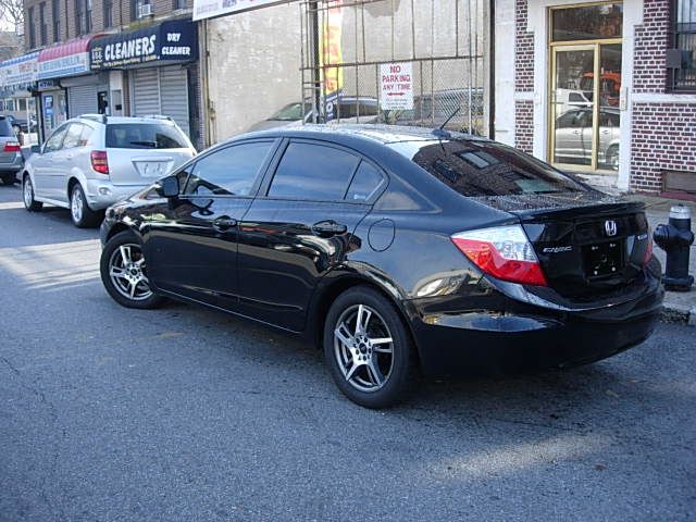 Honda Civic 2012 photo 2