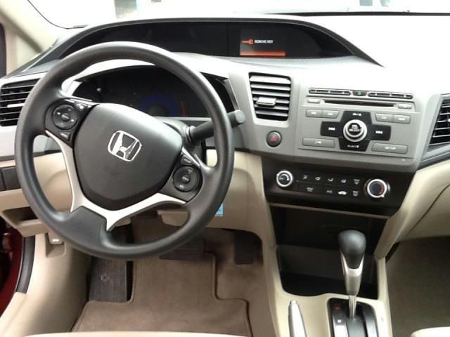 Honda Civic 2012 photo 12