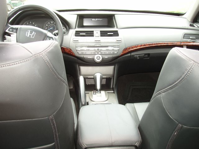 Honda Crosstour 2012 photo 11