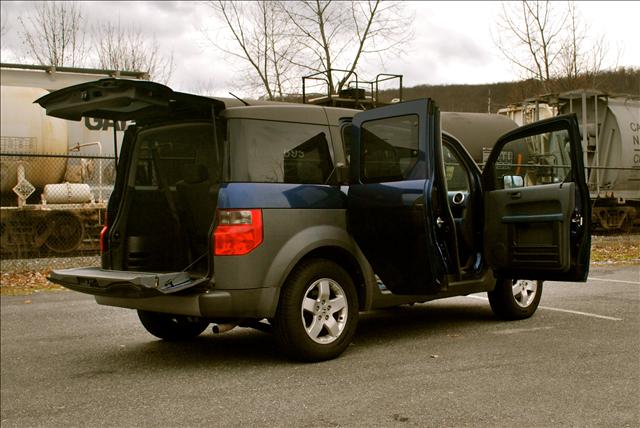 Honda Element 2003 photo 1