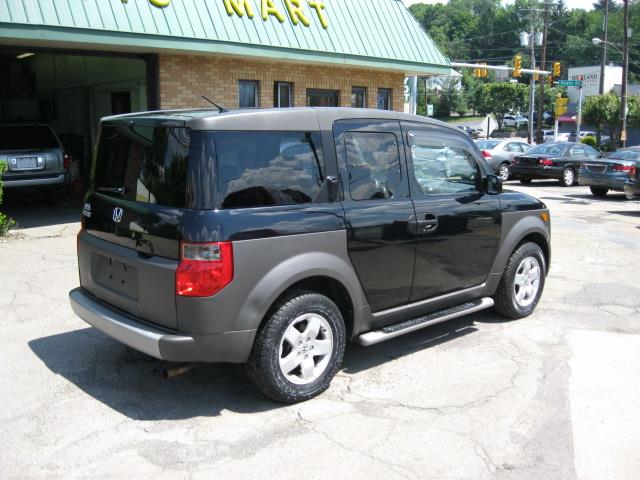 Honda Element 2003 photo 1