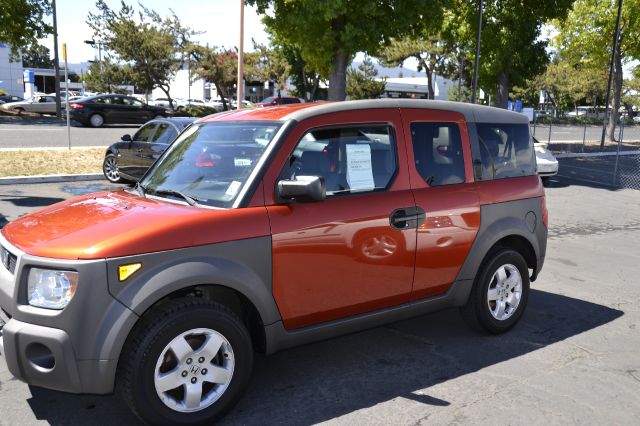 Honda Element 2003 photo 1