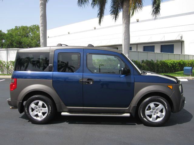 Honda Element 2003 photo 1