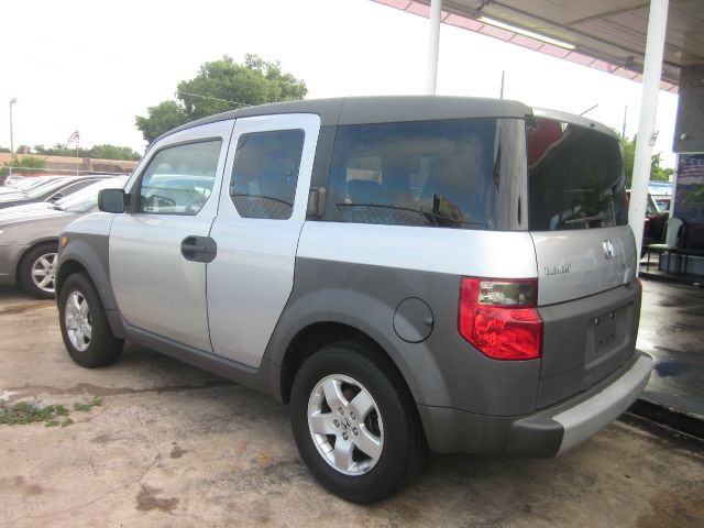 Honda Element 2003 photo 1