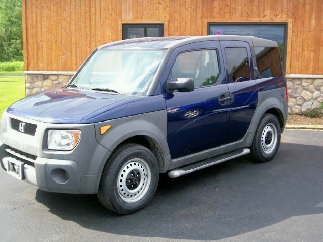 Honda Element 2003 photo 2