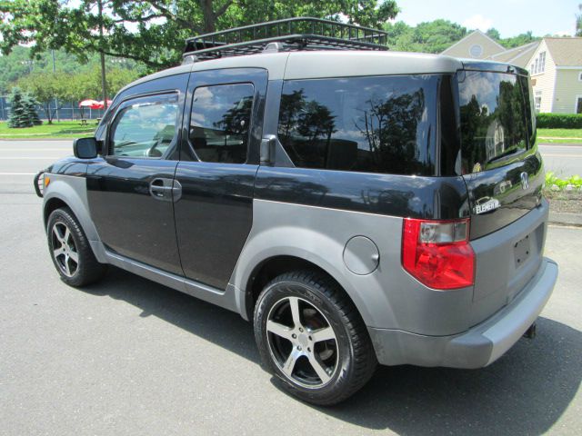 Honda Element 2003 photo 1