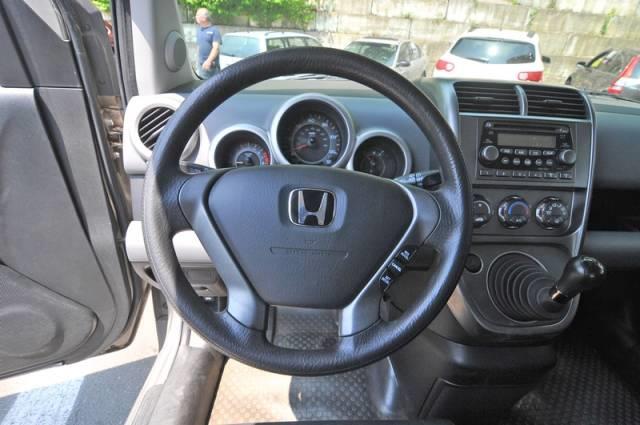 Honda Element 2003 photo 12