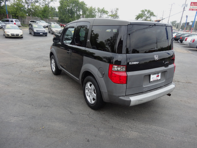 Honda Element Challenger SUV