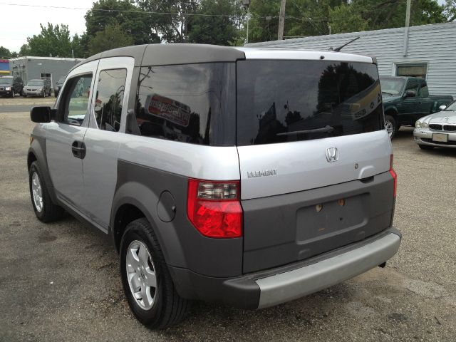 Honda Element 2003 photo 3