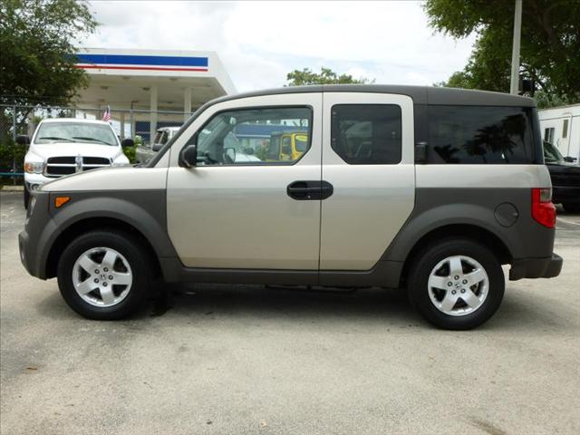 Honda Element 2003 photo 3