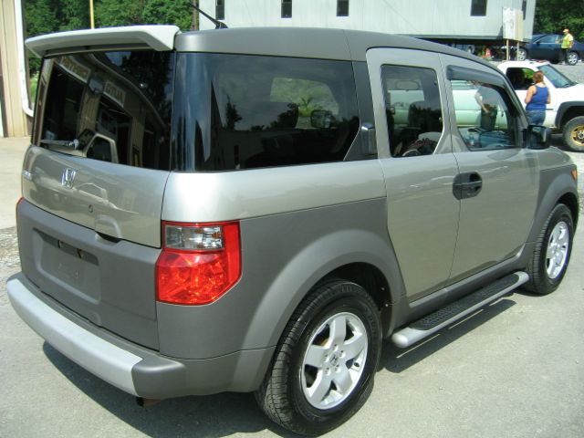 Honda Element Challenger SUV