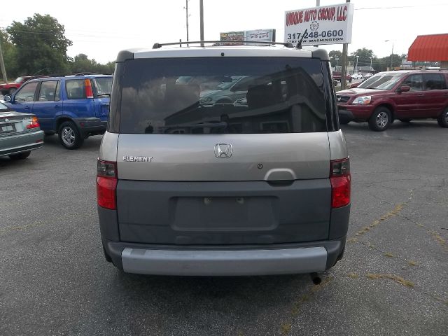 Honda Element 2003 photo 2