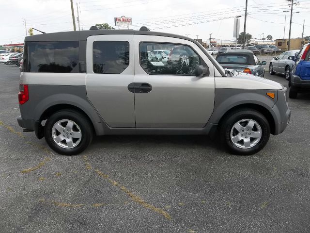 Honda Element 2003 photo 4