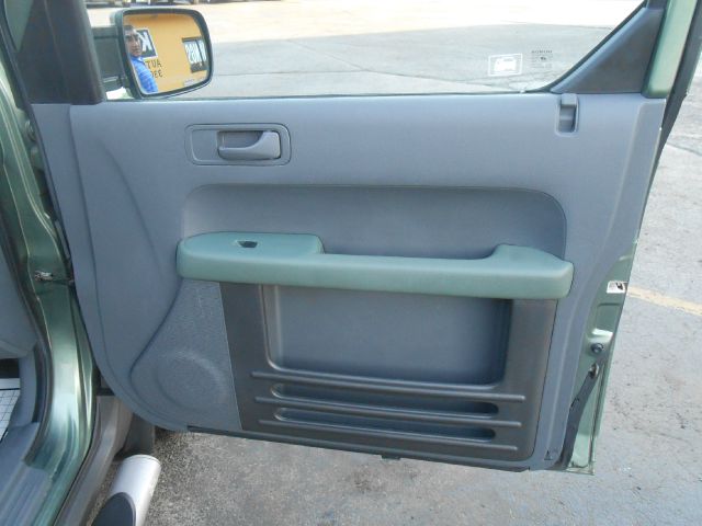 Honda Element 2003 photo 22