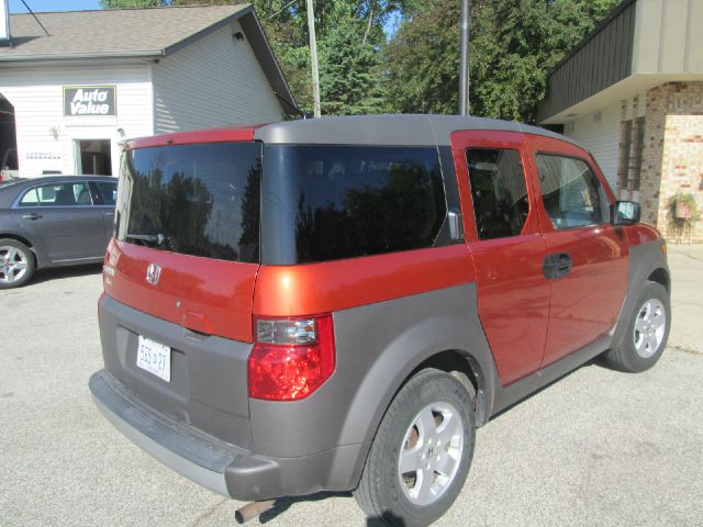 Honda Element Challenger SUV