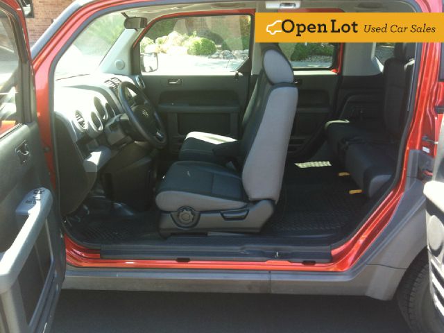 Honda Element 2003 photo 2