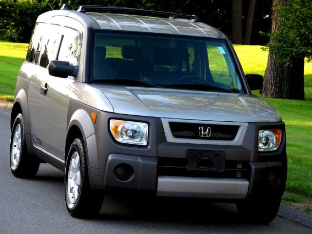 Honda Element 2003 photo 1