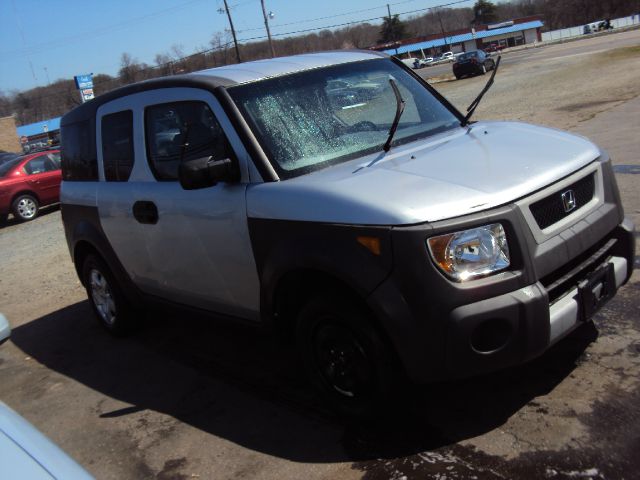 Honda Element 2003 photo 4