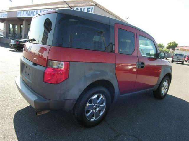 Honda Element 2003 photo 2