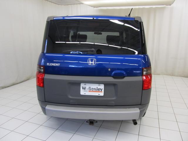 Honda Element 2004 photo 2