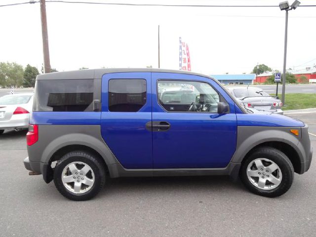 Honda Element 2004 photo 4