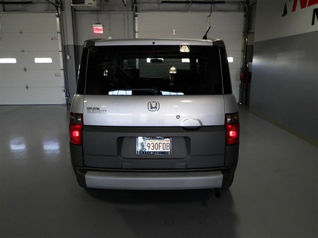 Honda Element 2004 photo 5