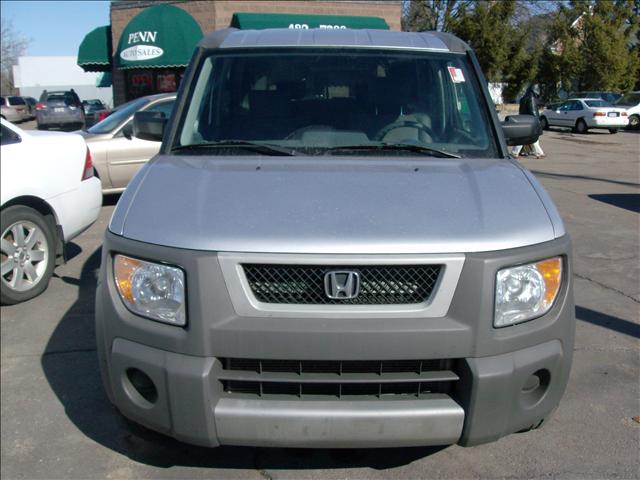 Honda Element 2004 photo 1