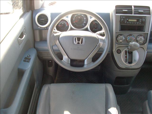 Honda Element 2004 photo 4