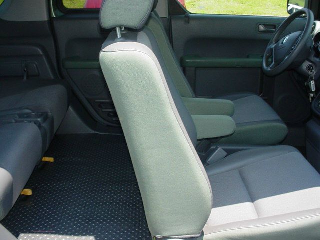 Honda Element 2004 photo 1