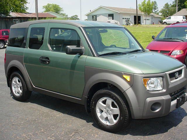 Honda Element 2004 photo 3