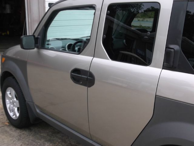 Honda Element 2004 photo 13