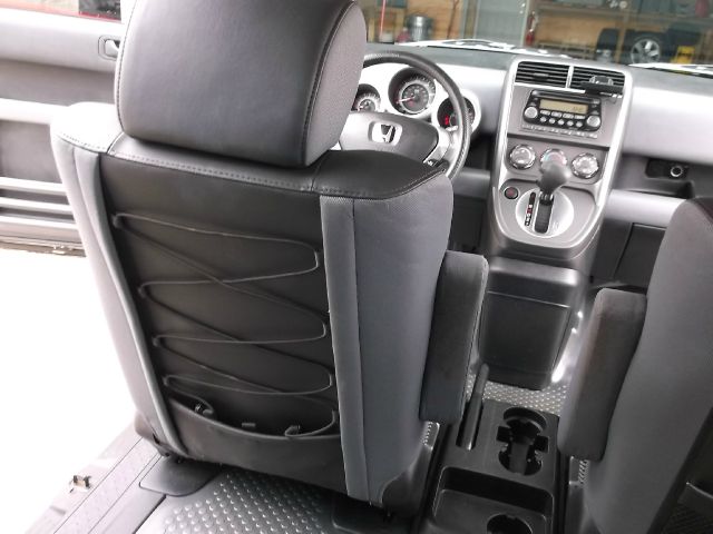 Honda Element 2004 photo 31