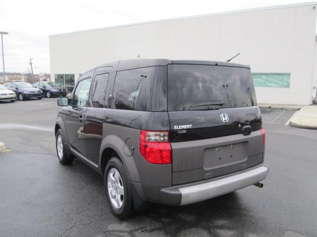 Honda Element 2004 photo 4